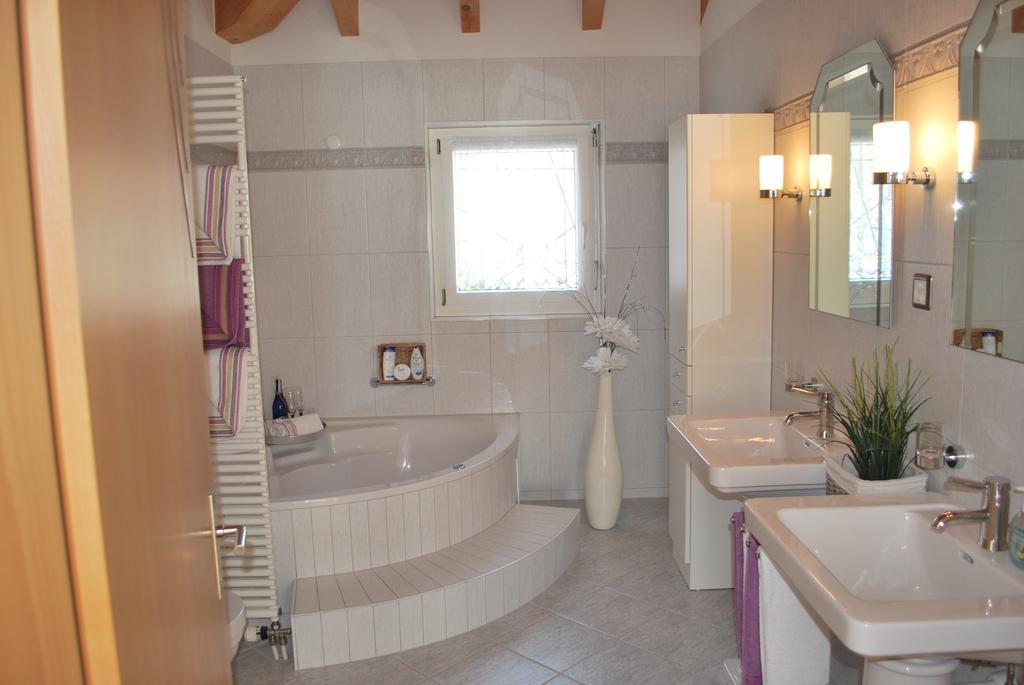 Aquarell Apartments Saas-Grund Room photo